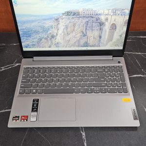 laptop Lenovo ideapad 3